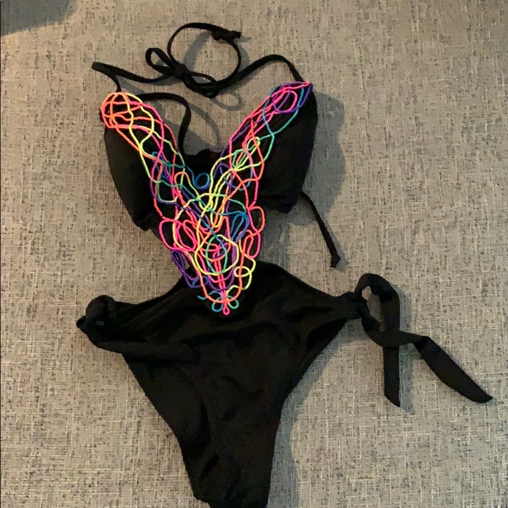 Swimming suit
